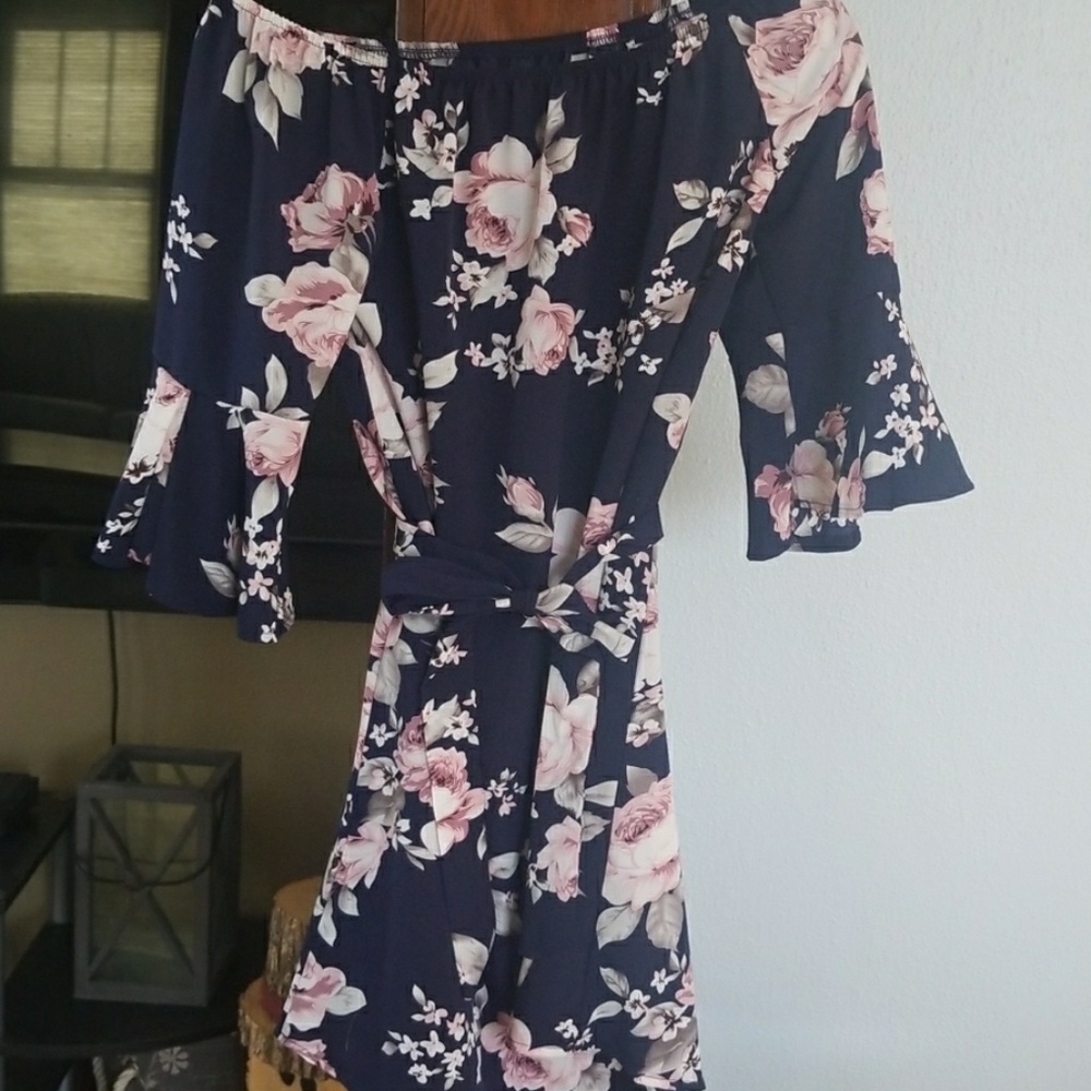 Floral navy dress